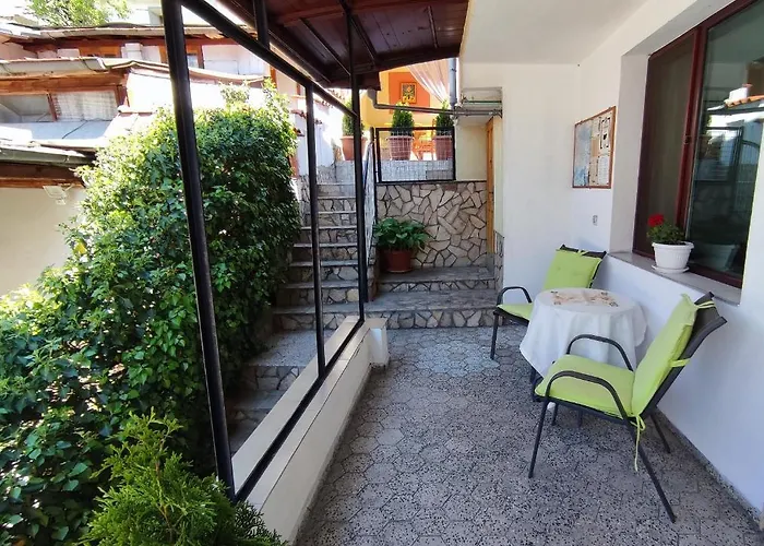 къща чолаков и син - за гости ゲストハウス 4*